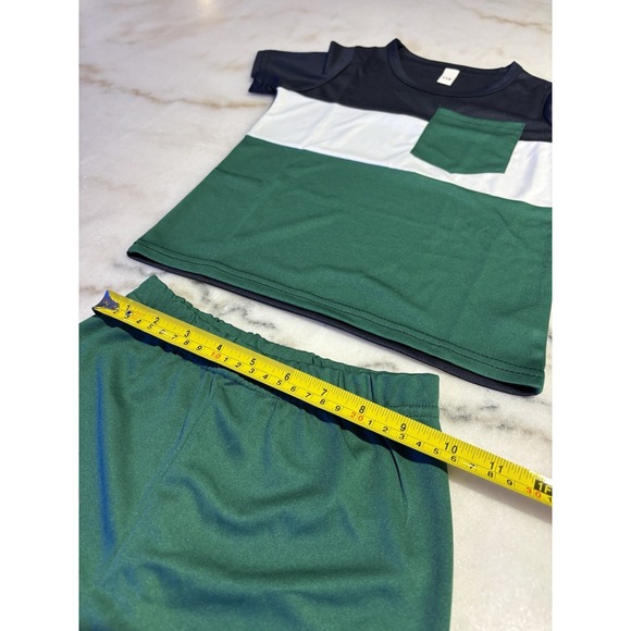 BrandNew two-piece outfit toddle boy green black an white color block shorts set - Picture 5 of 14